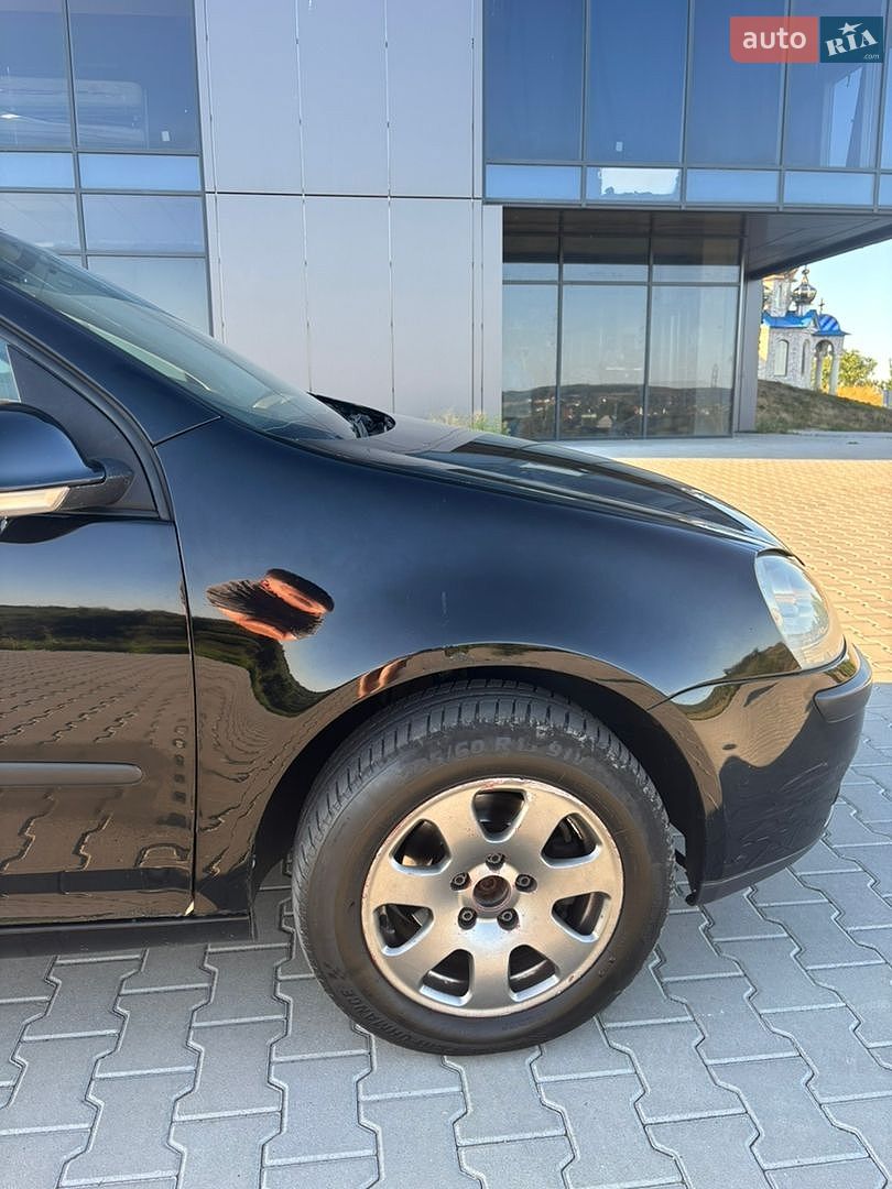 Volkswagen Golf 2004 VIN WVWZZZ1KZ5W002504 фото оголошення 21 з 33