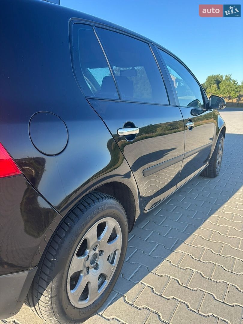 Volkswagen Golf 2004 VIN WVWZZZ1KZ5W002504 фото оголошення 22 з 33