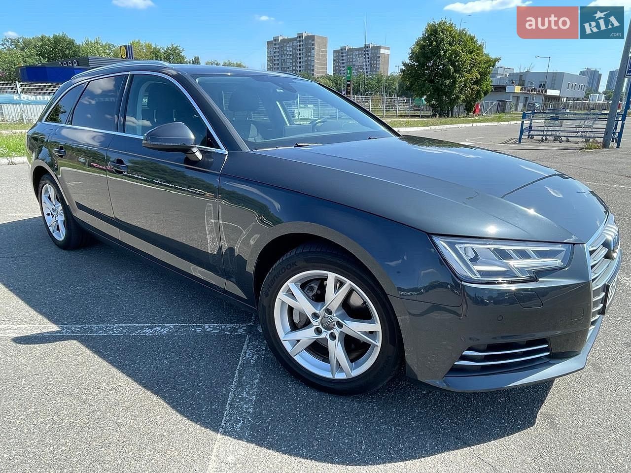 Audi A4 2018 VIN WAUZZZF41JA187429 фото оголошення 3 з 13