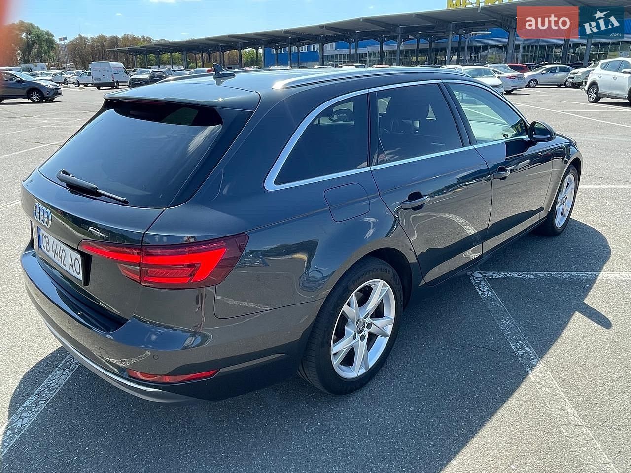 Audi A4 2018 VIN WAUZZZF41JA187429 фото оголошення 5 з 13