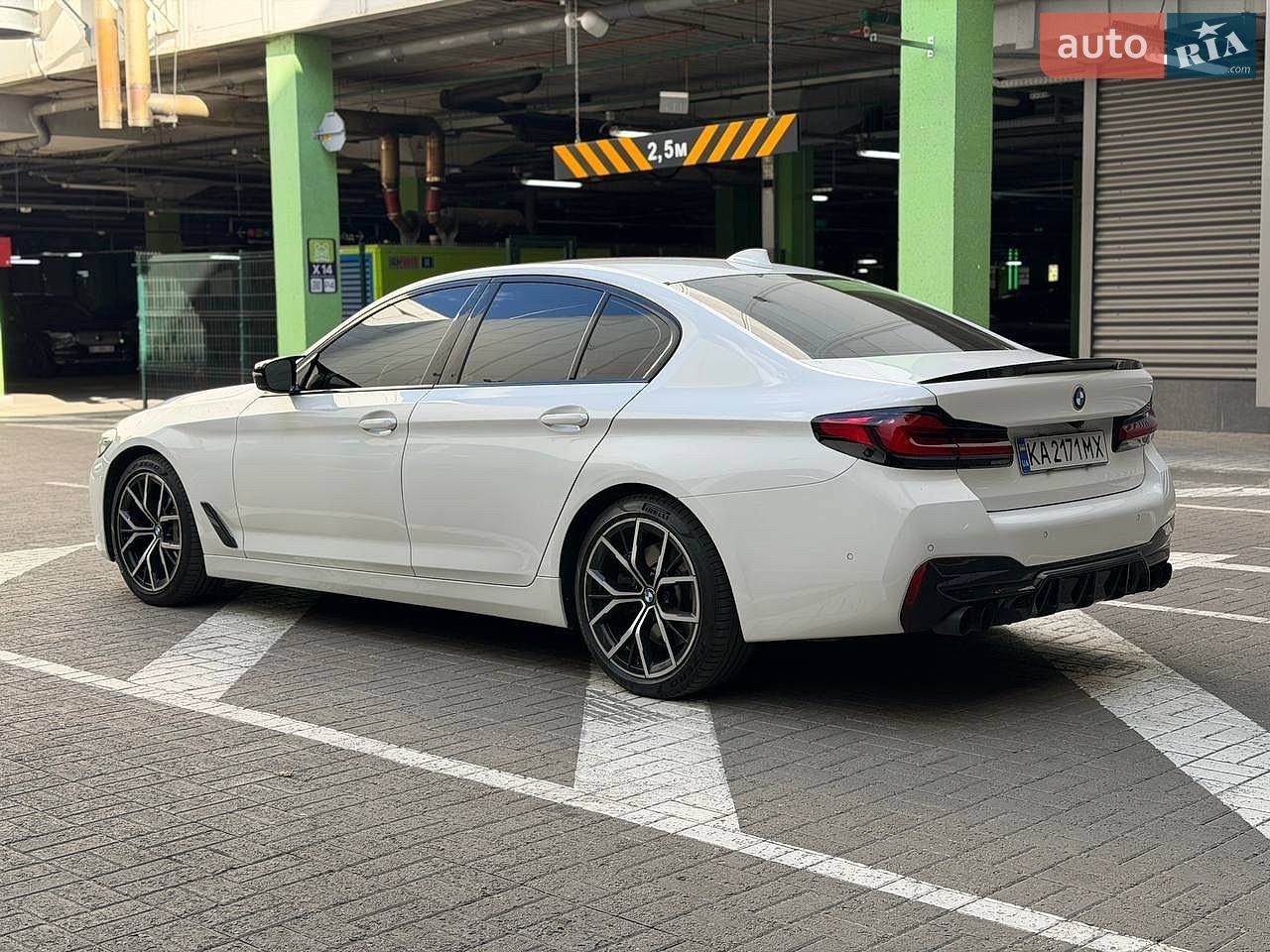 BMW 5 Series 2020 VIN WBA53BJ06MWW99321 фото оголошення 2 з 10
