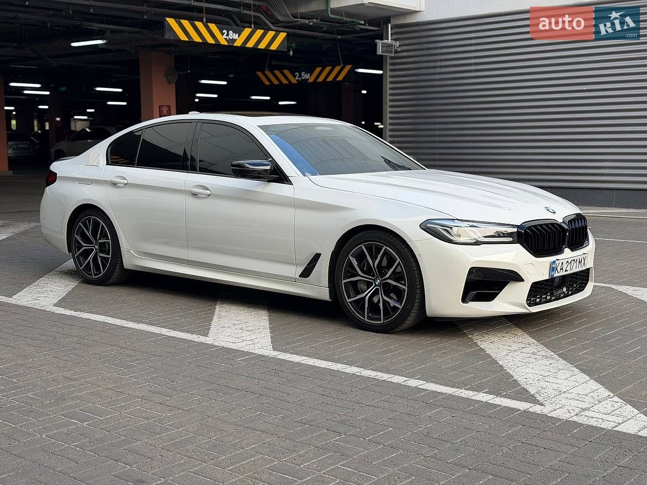 BMW 5 Series 2020 VIN WBA53BJ06MWW99321 фото оголошення 4 з 10