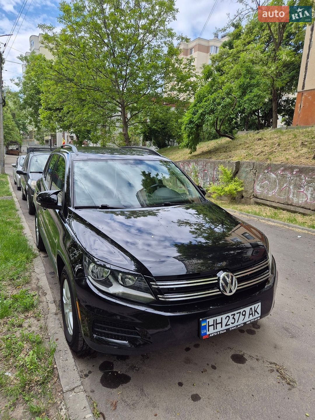 Volkswagen Tiguan 2016 VIN WVGBV7AX1HK001202 фото оголошення 8 з 10
