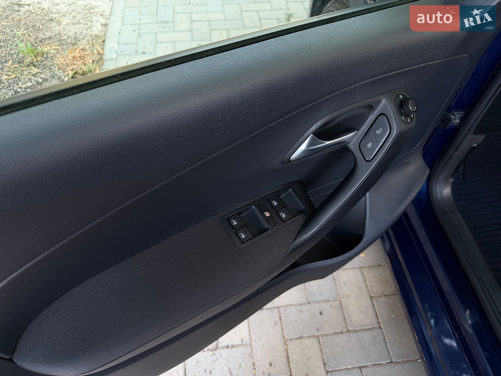 Volkswagen Polo 2010 VIN WVWZZZ6RZBY160994 фото оголошення 18 з 55