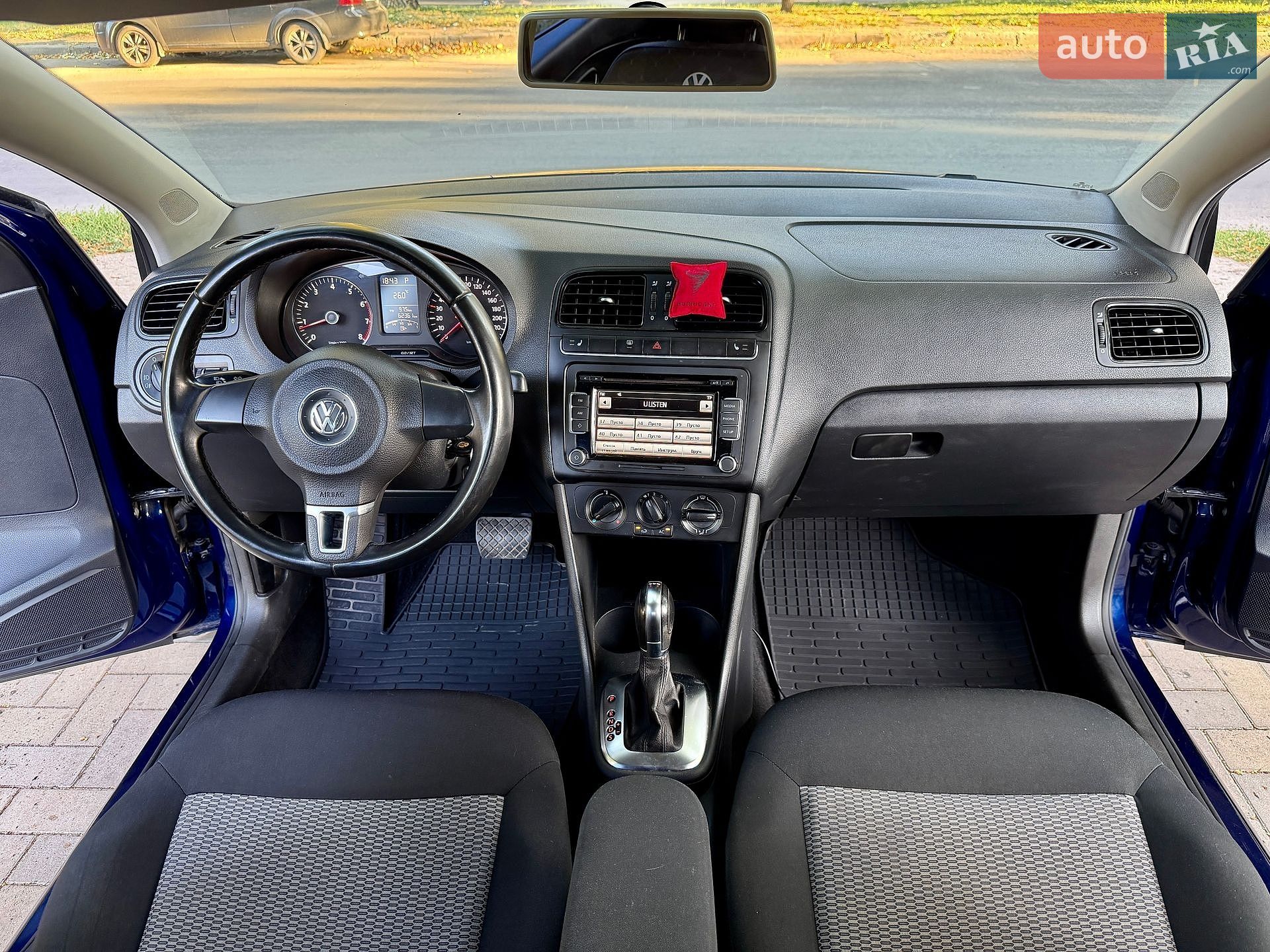 Volkswagen Polo 2010 VIN WVWZZZ6RZBY160994 фото оголошення 4 з 55