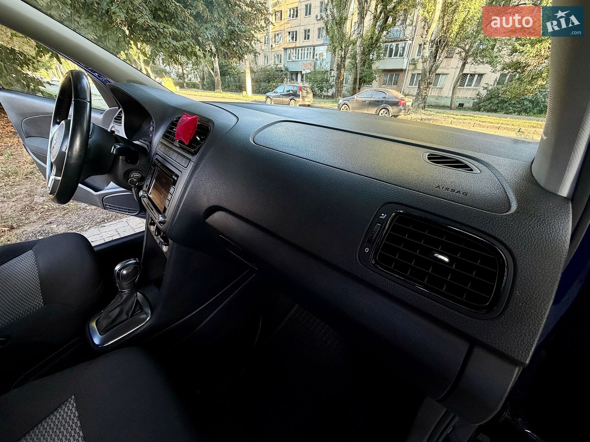 Volkswagen Polo 2010 VIN WVWZZZ6RZBY160994 фото оголошення 22 з 55