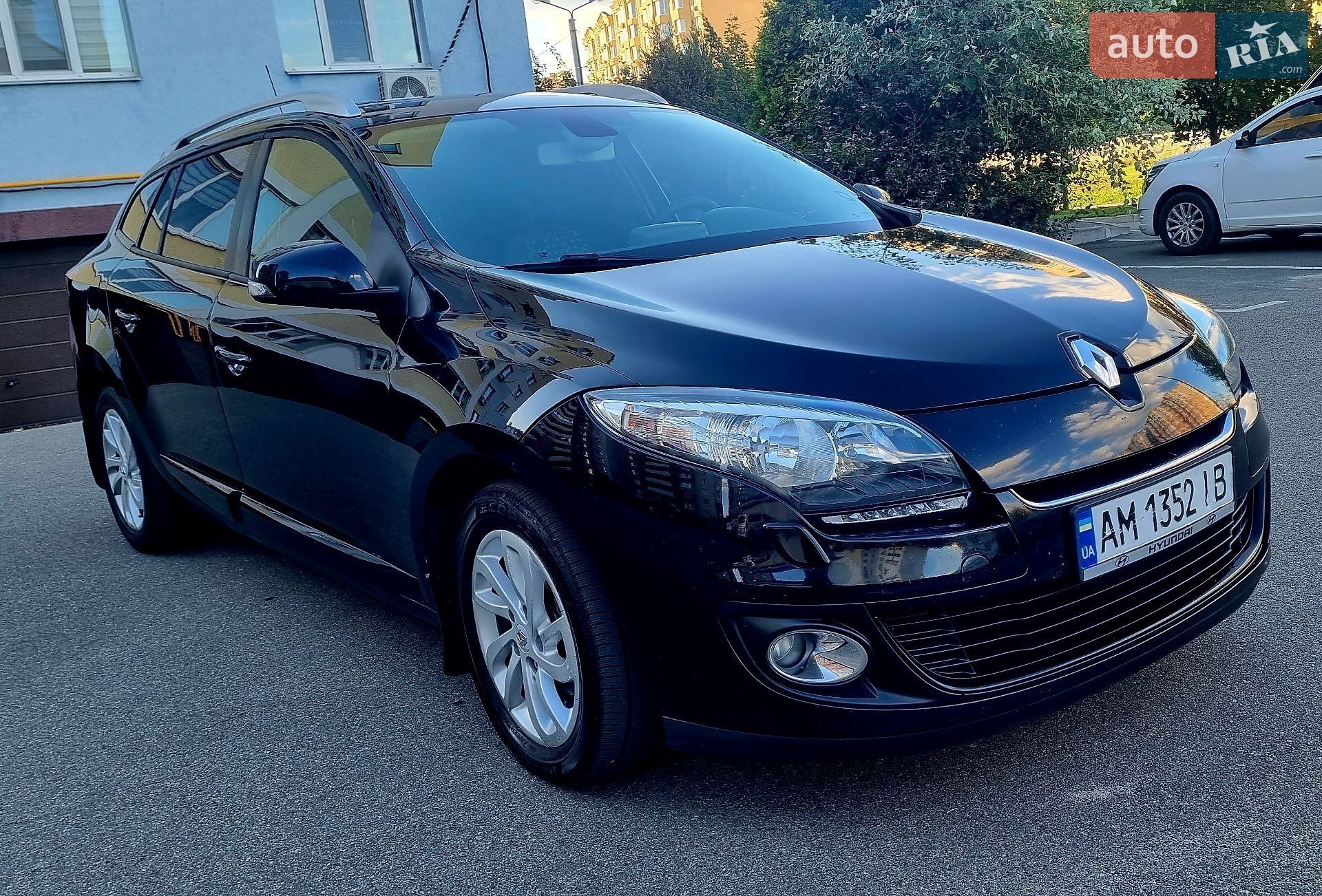 Renault Megane 2012 VIN VF1KZ090347531744 фото оголошення 3 з 61