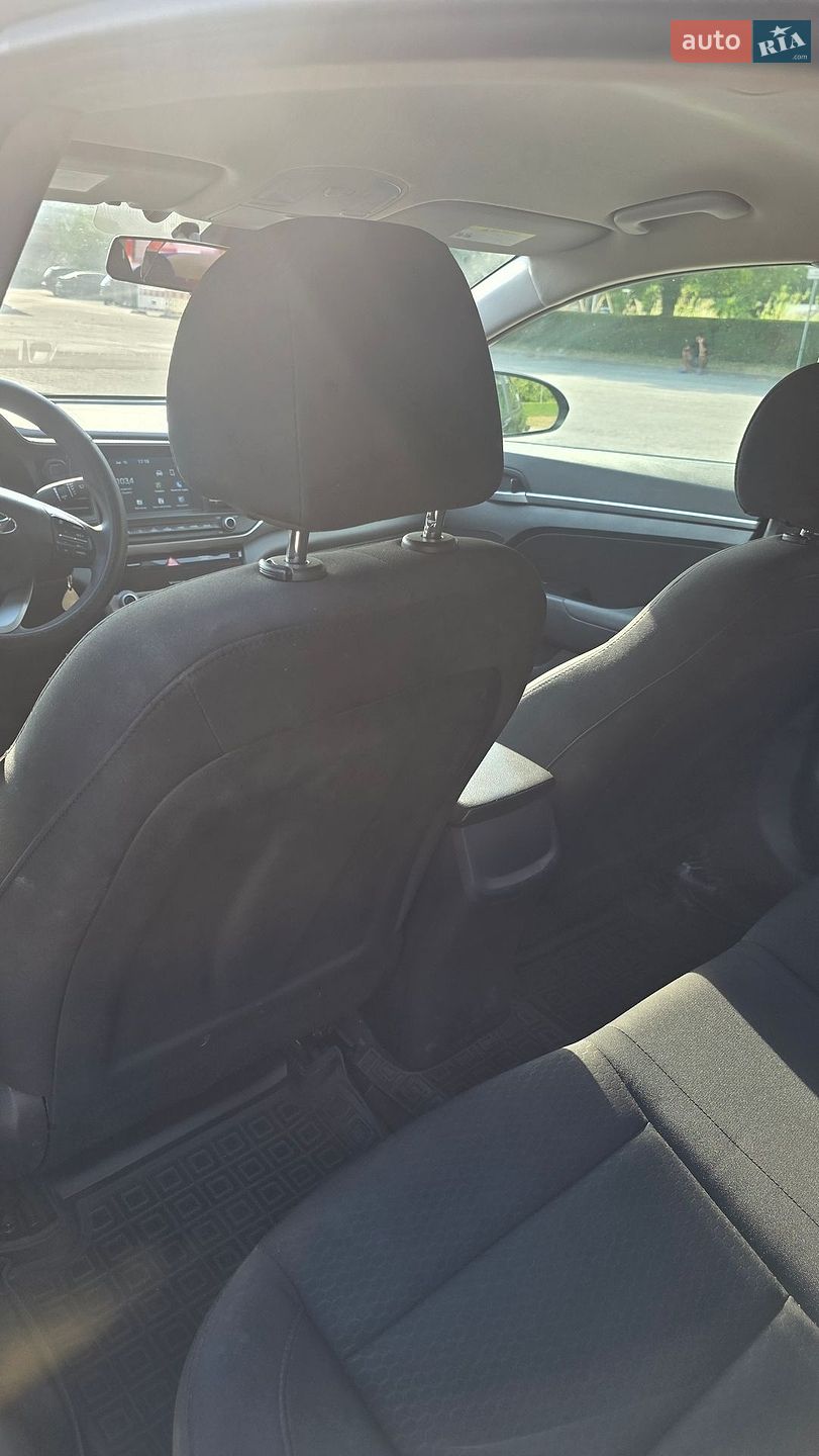 Hyundai Elantra 2019 VIN 5NPD84LF7LH563281 фото оголошення 7 з 8
