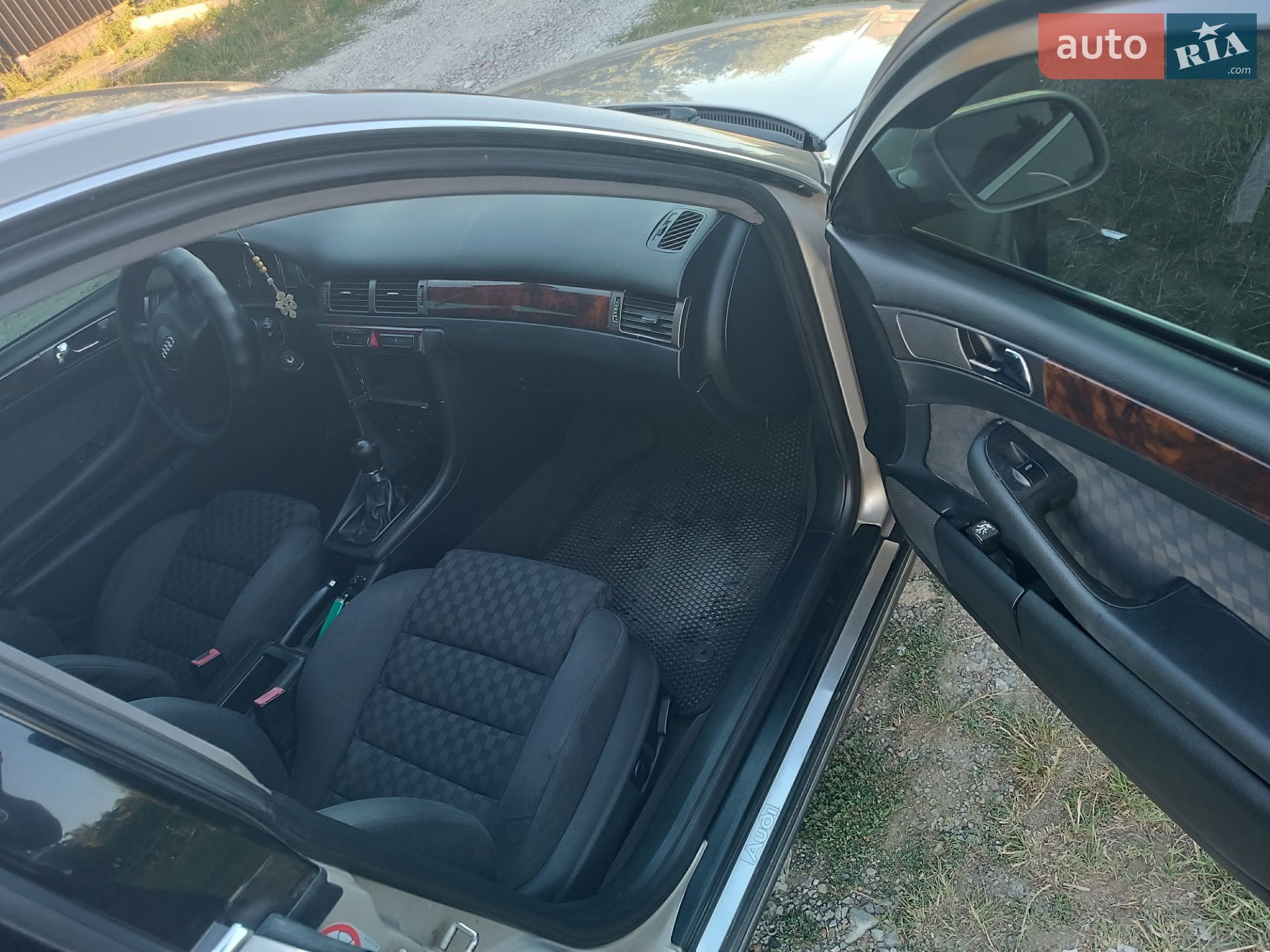 Audi A6 1999 VIN WAUZZZ4BZYN041136 фото оголошення 5 з 12