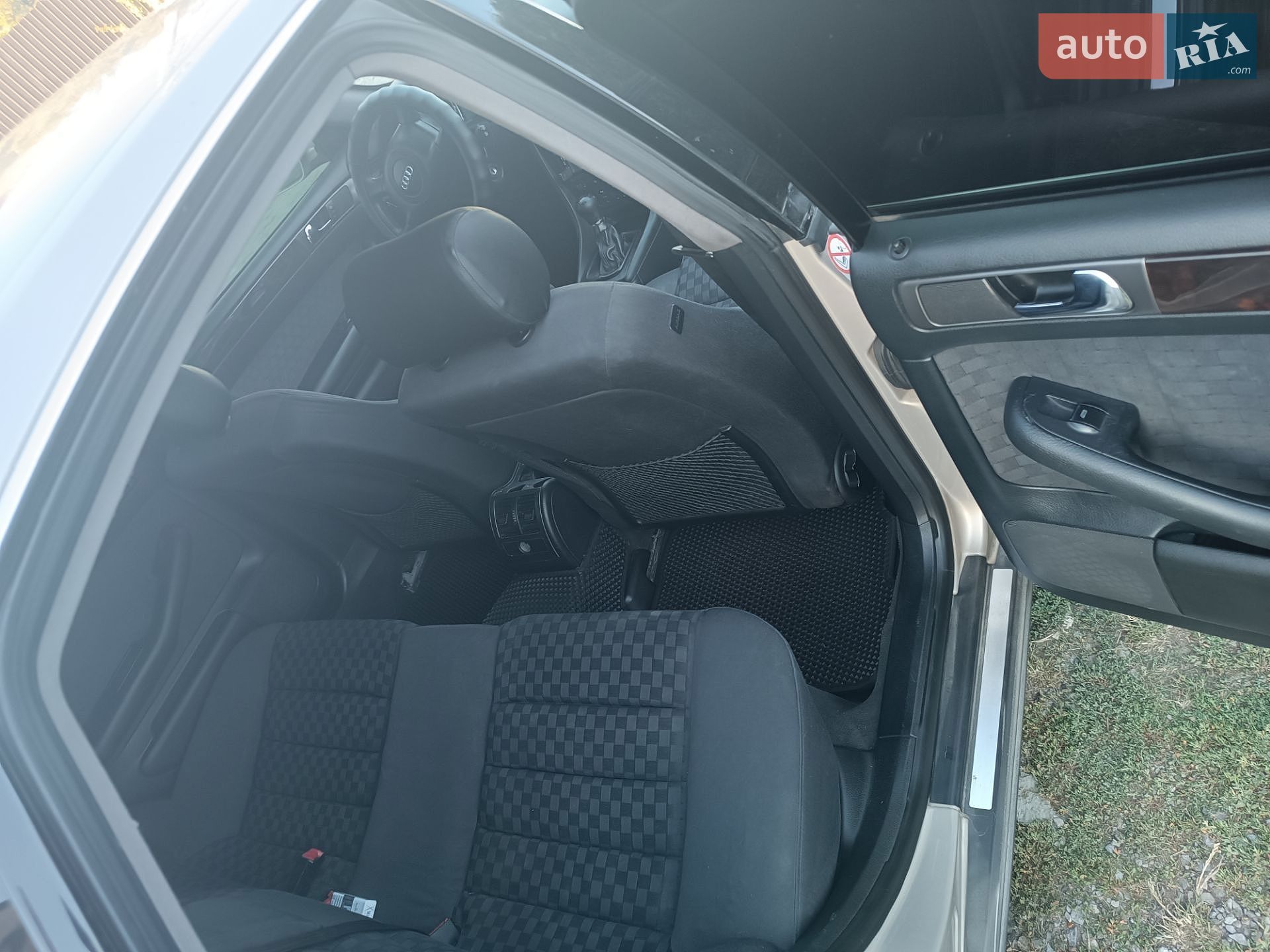 Audi A6 1999 VIN WAUZZZ4BZYN041136 фото оголошення 4 з 12