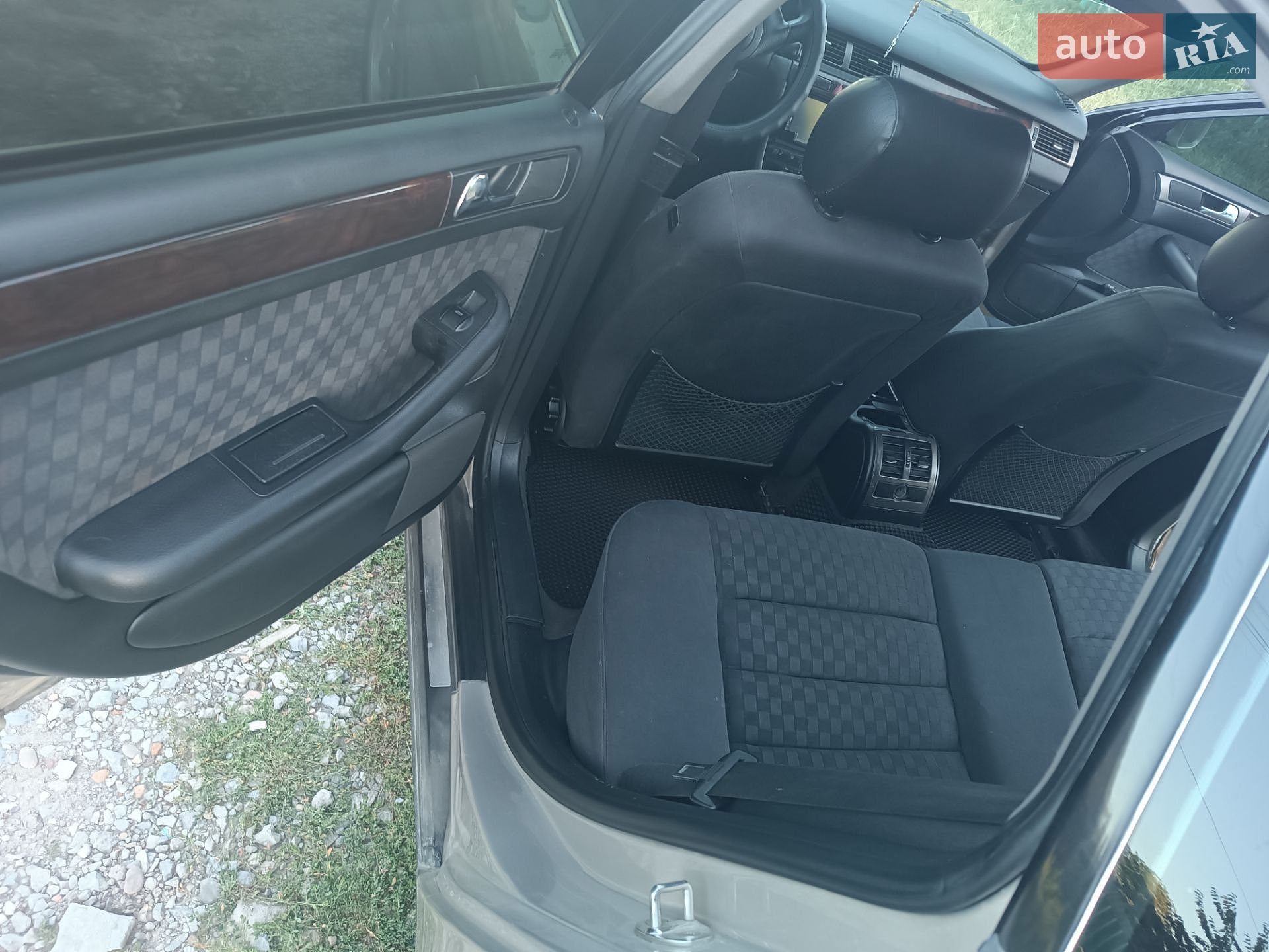 Audi A6 1999 VIN WAUZZZ4BZYN041136 фото оголошення 2 з 12