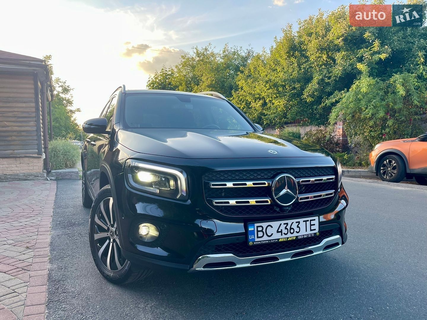 Mercedes-Benz GLB-Class 2023 VIN W1N4M4GB2PW302460 фото оголошення 4 з 39