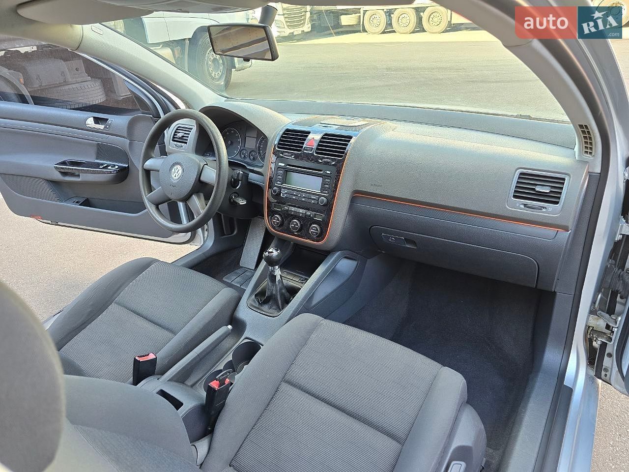 Volkswagen Golf 2005 VIN WVWZZZ1KZ5W247369 фото оголошення 9 з 27