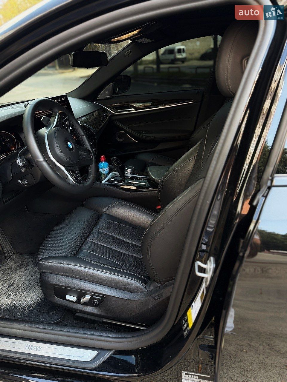 BMW 5 Series 2020 VIN WBA13BJ01MWX02463 фото оголошення 8 з 24