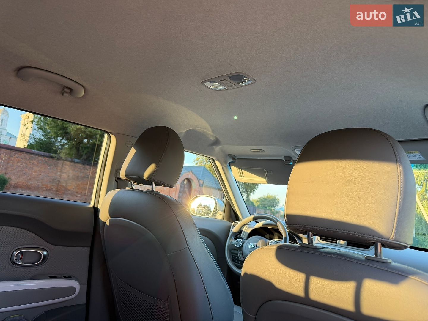 Kia Soul 2017 VIN KNAJX81EFJ7028722 фото оголошення 18 з 25