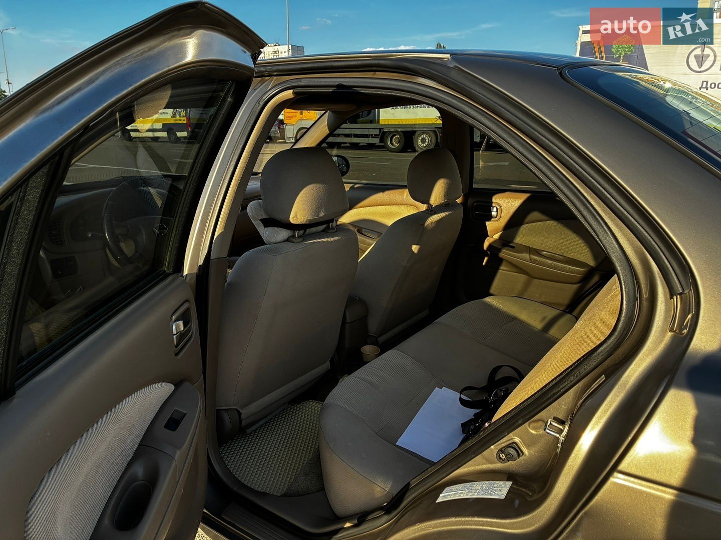 Nissan Sentra 2004 VIN 3N1CB51D34L887661 фото оголошення 11 з 23