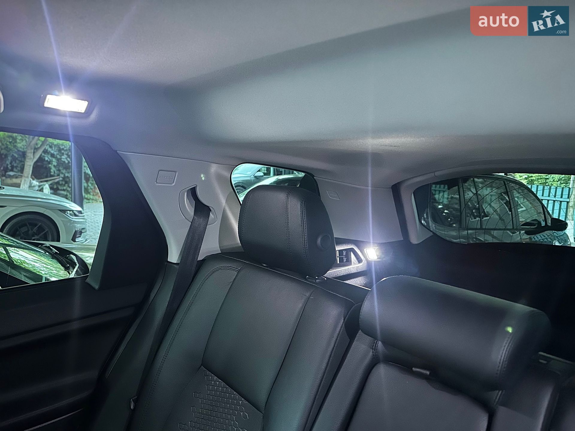 Land Rover Discovery Sport 2015 VIN SALCP2BG4FH541747 фото оголошення 29 з 30