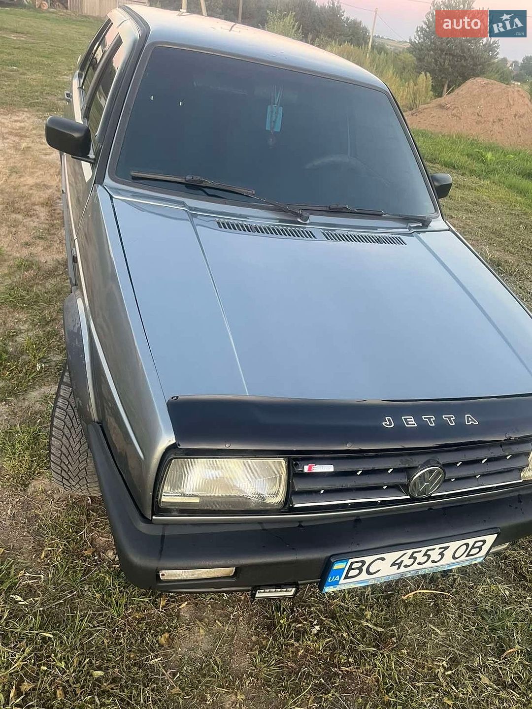 Volkswagen Jetta 1989 VIN WVWZZZ1GZKW105691 фото оголошення 2 з 10