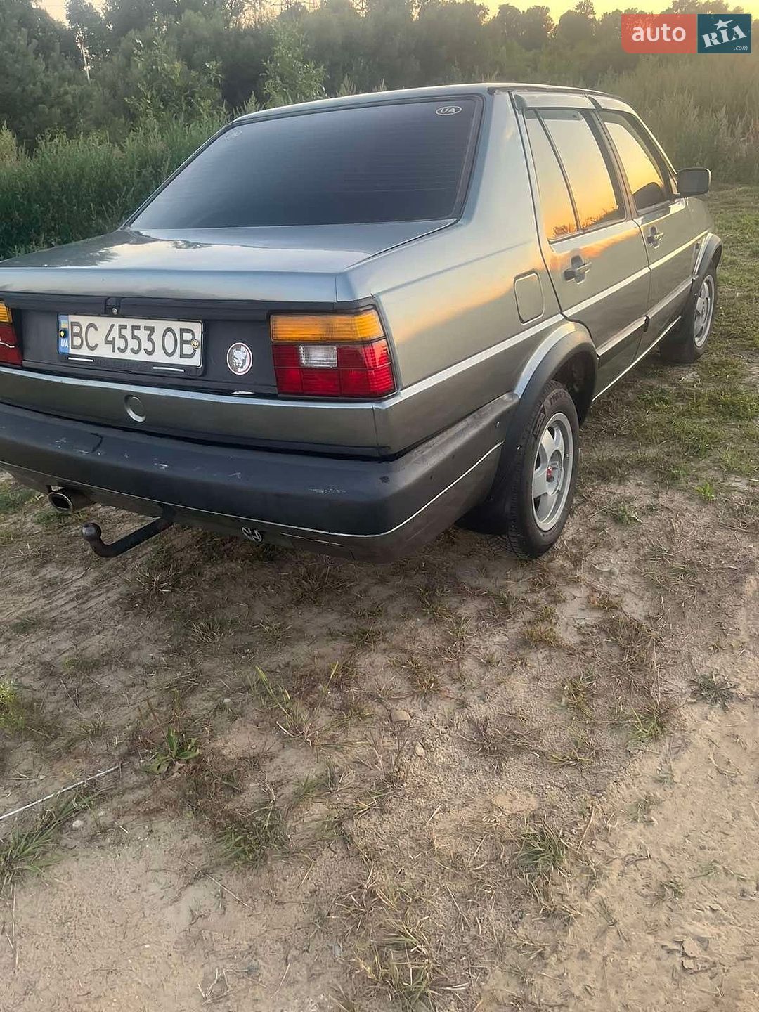 Volkswagen Jetta 1989 VIN WVWZZZ1GZKW105691 фото оголошення 4 з 10