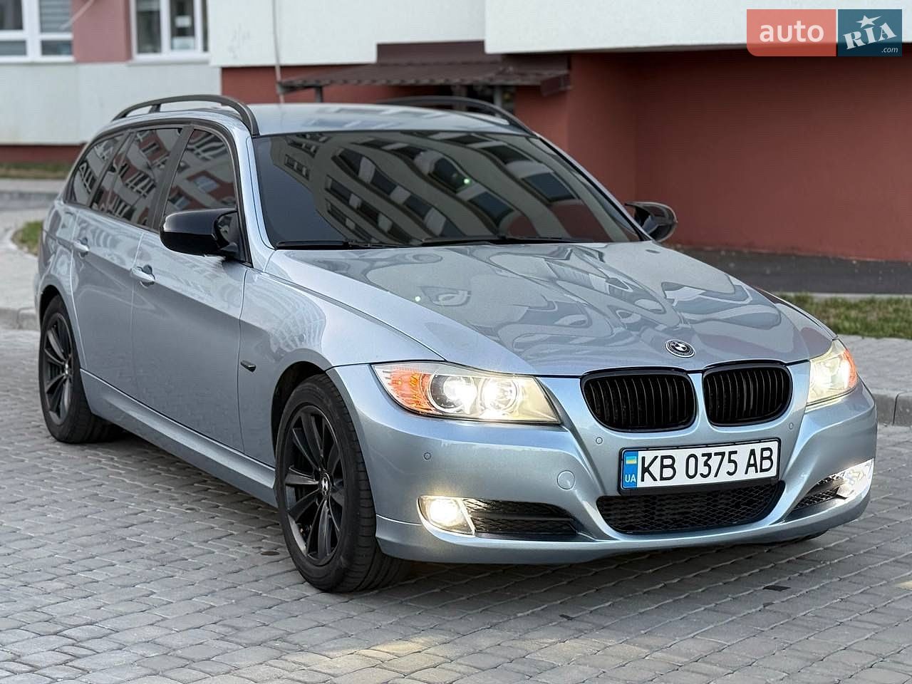 BMW 3 Series 2009 VIN WBAUX11020A623564 фото оголошення 4 з 25