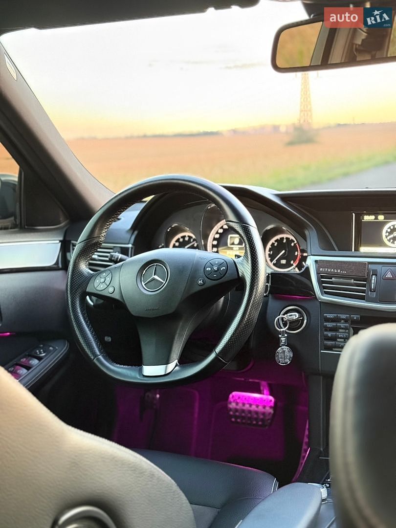 Mercedes-Benz E-Class 2011 VIN WDD2120051A487577 фото оголошення 16 з 20