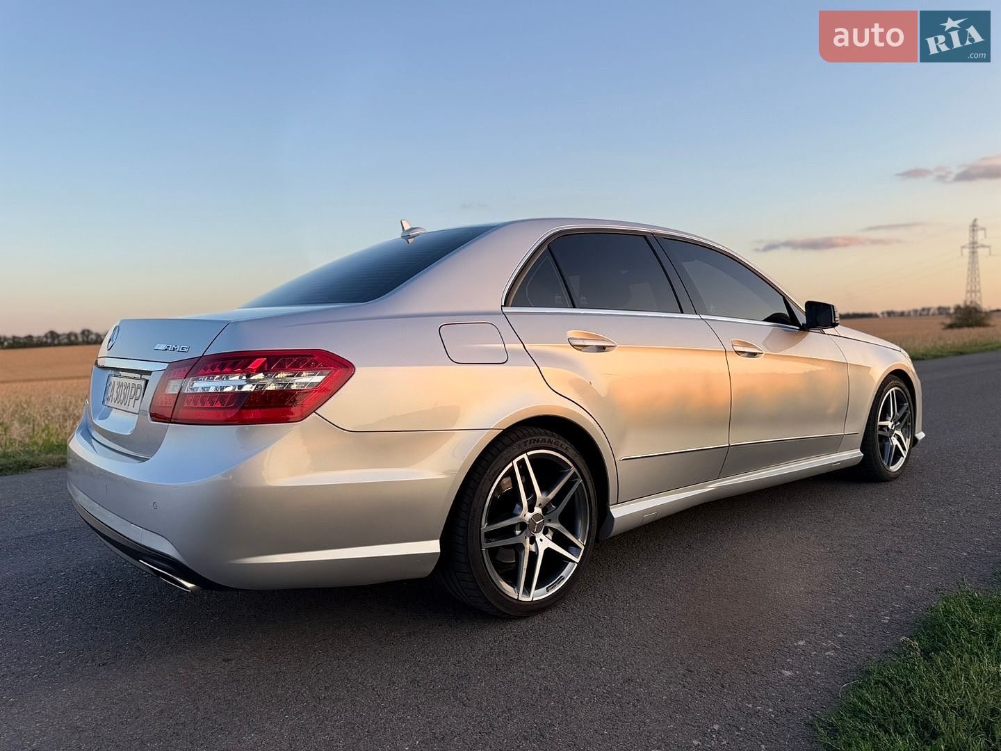 Mercedes-Benz E-Class 2011 VIN WDD2120051A487577 фото оголошення 6 з 20