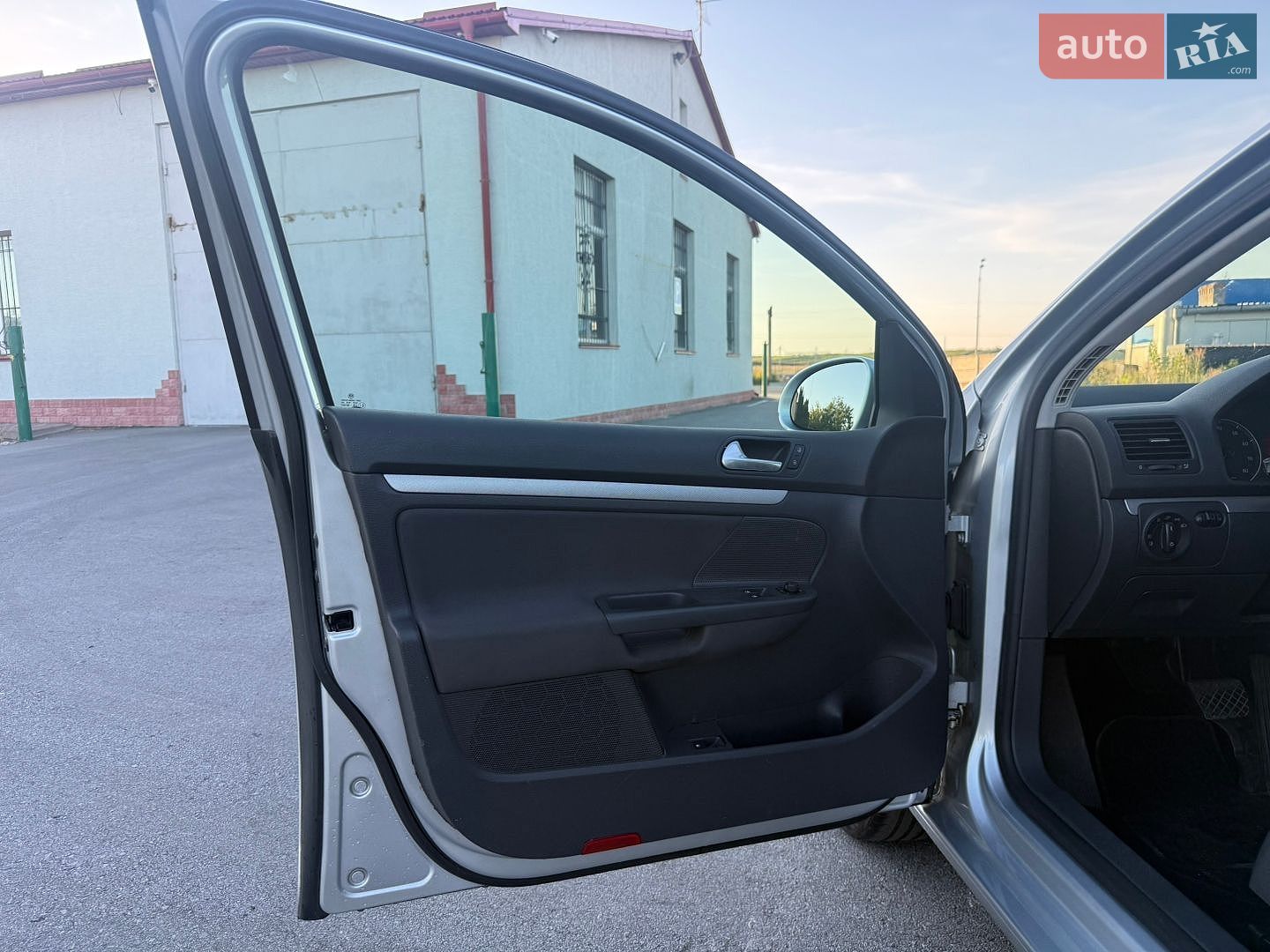 Volkswagen Golf 2007 VIN WVWZZZ1KZ7W232663 фото оголошення 22 з 35