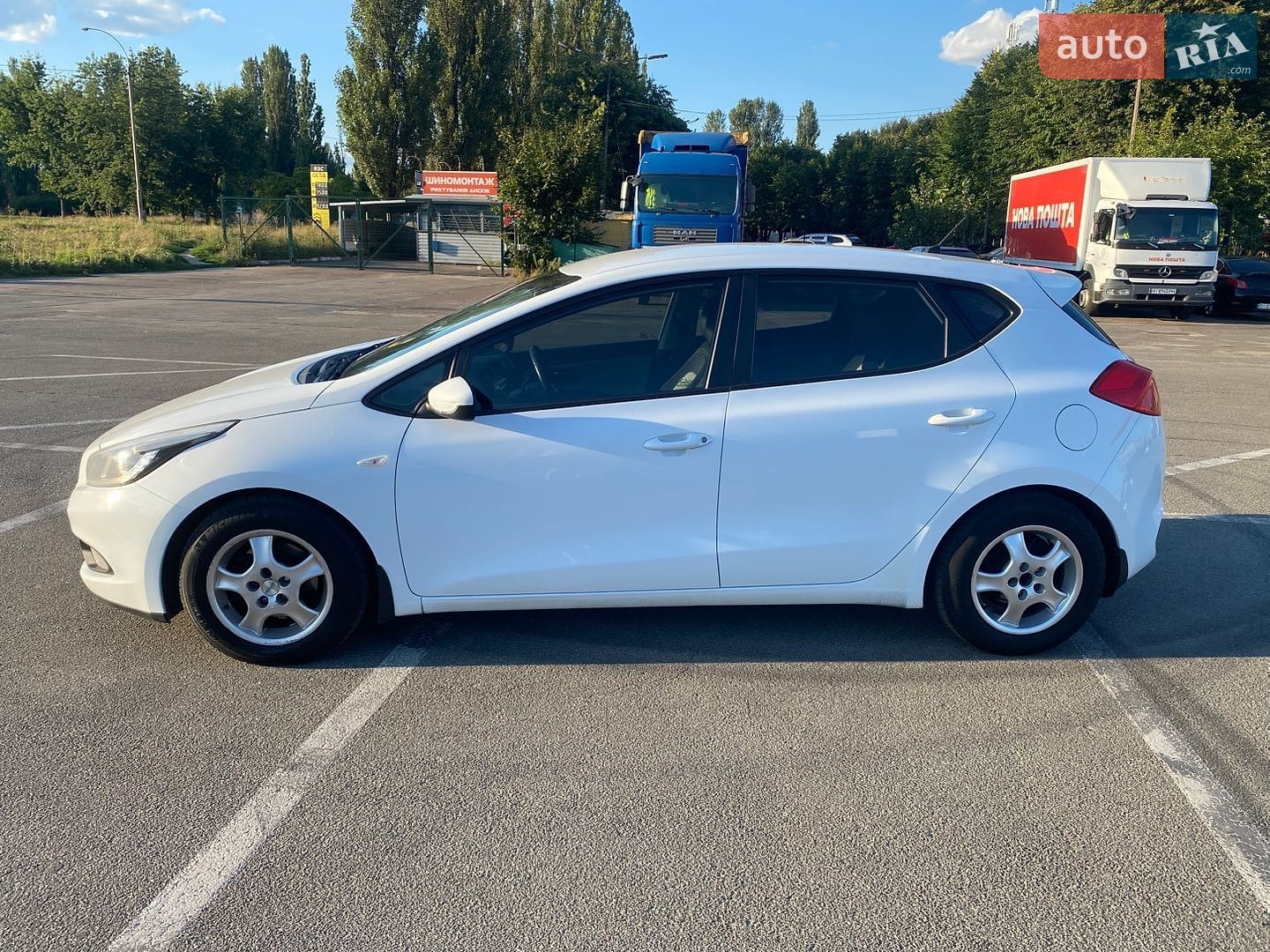 Kia Ceed 2013 VIN U5YHN512ADL054687 фото оголошення 2 з 24