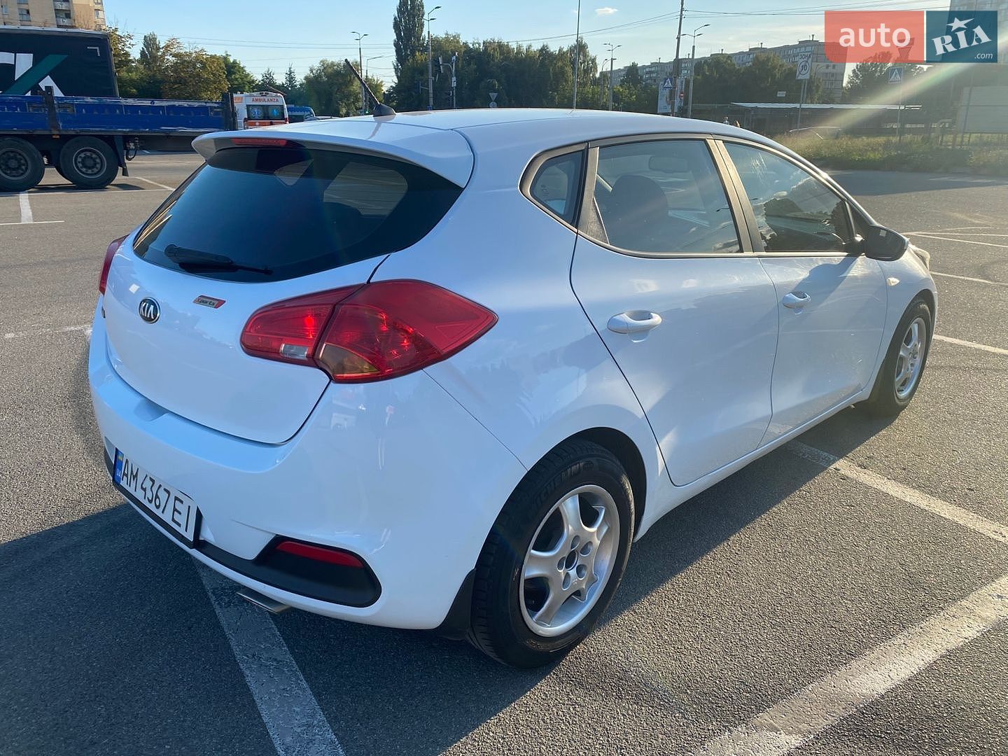 Kia Ceed 2013 VIN U5YHN512ADL054687 фото оголошення 5 з 24