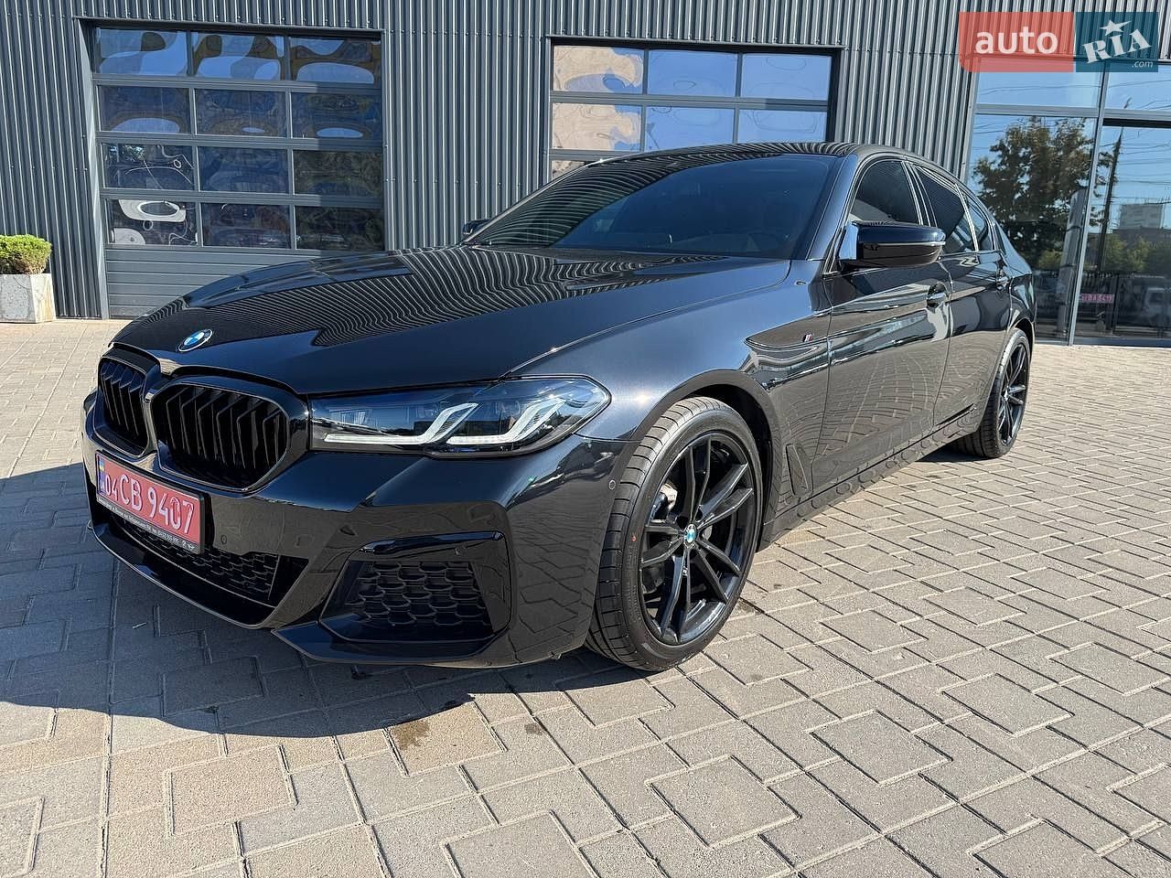 BMW 5 Series 2022 VIN WBA53BH05NWX48273 фото оголошення 4 з 31