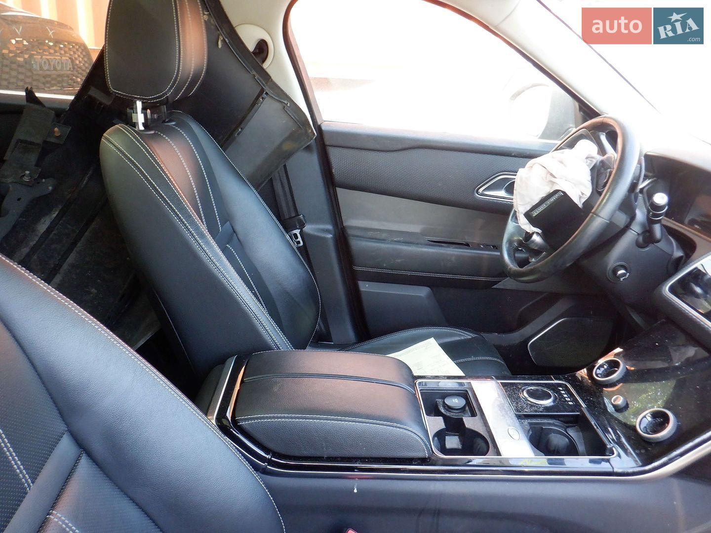 Land Rover Range Rover Velar 2018 VIN SALYB2RNXJA752770 фото оголошення 25 з 44