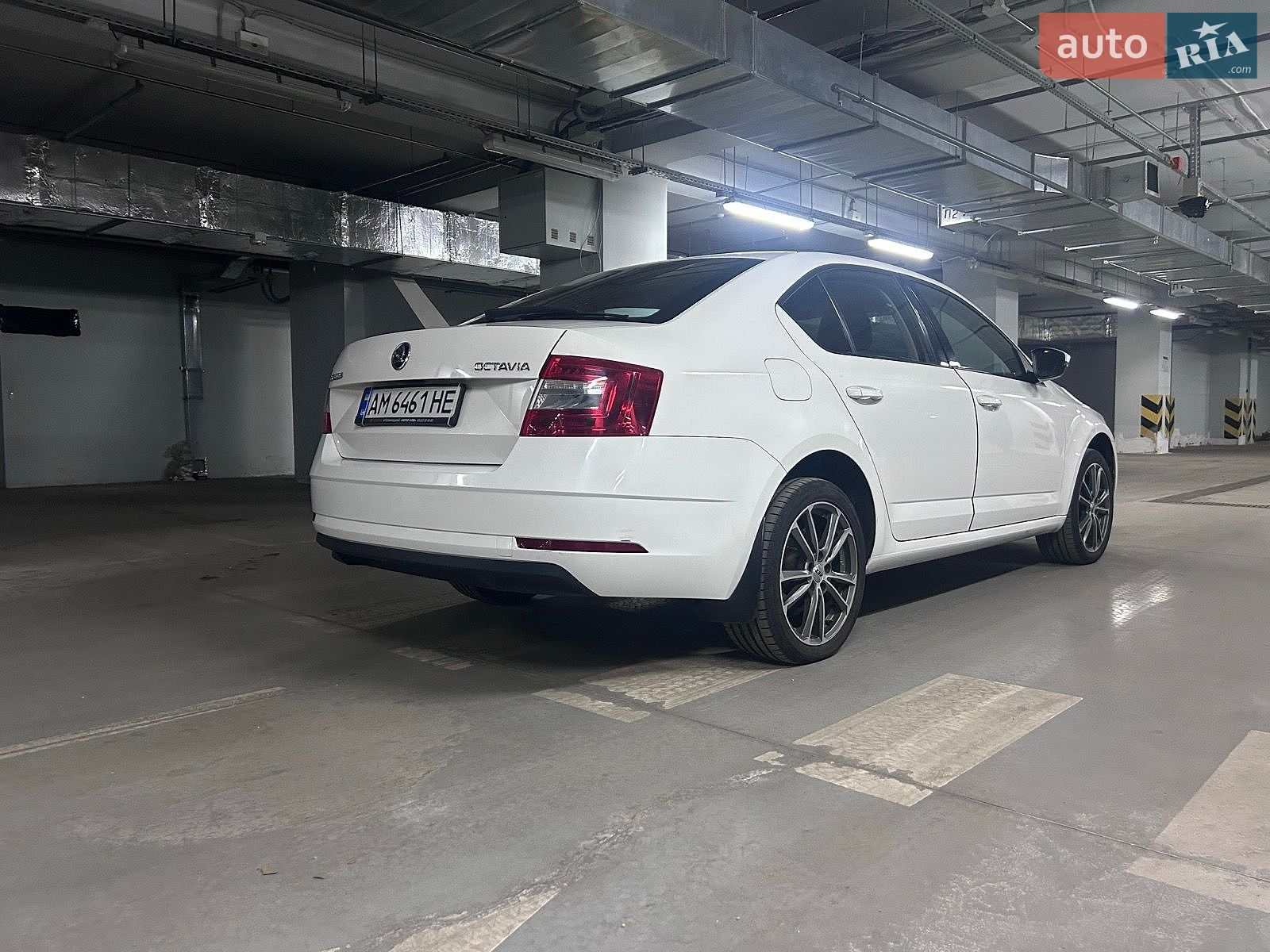 Skoda Octavia 2017 VIN TMBAC2NE2JB007694 фото оголошення 5 з 29