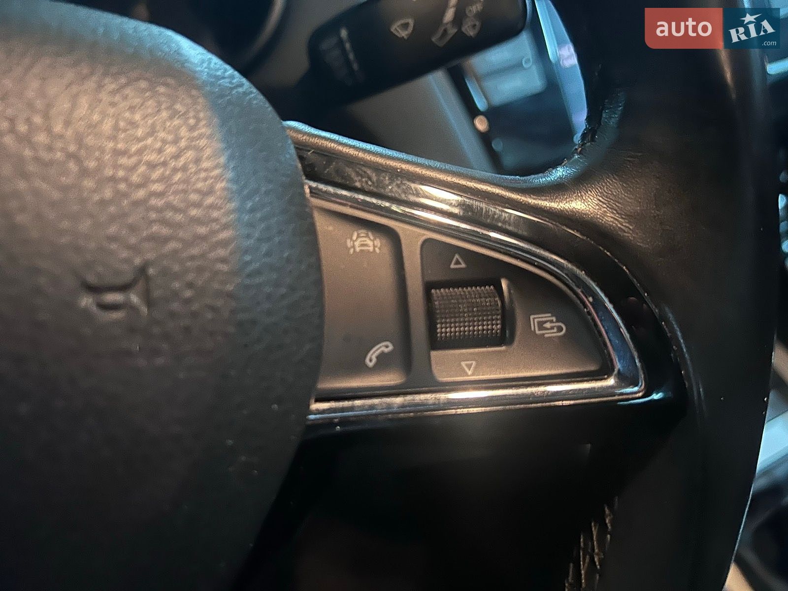 Skoda Octavia 2017 VIN TMBAC2NE2JB007694 фото оголошення 25 з 29