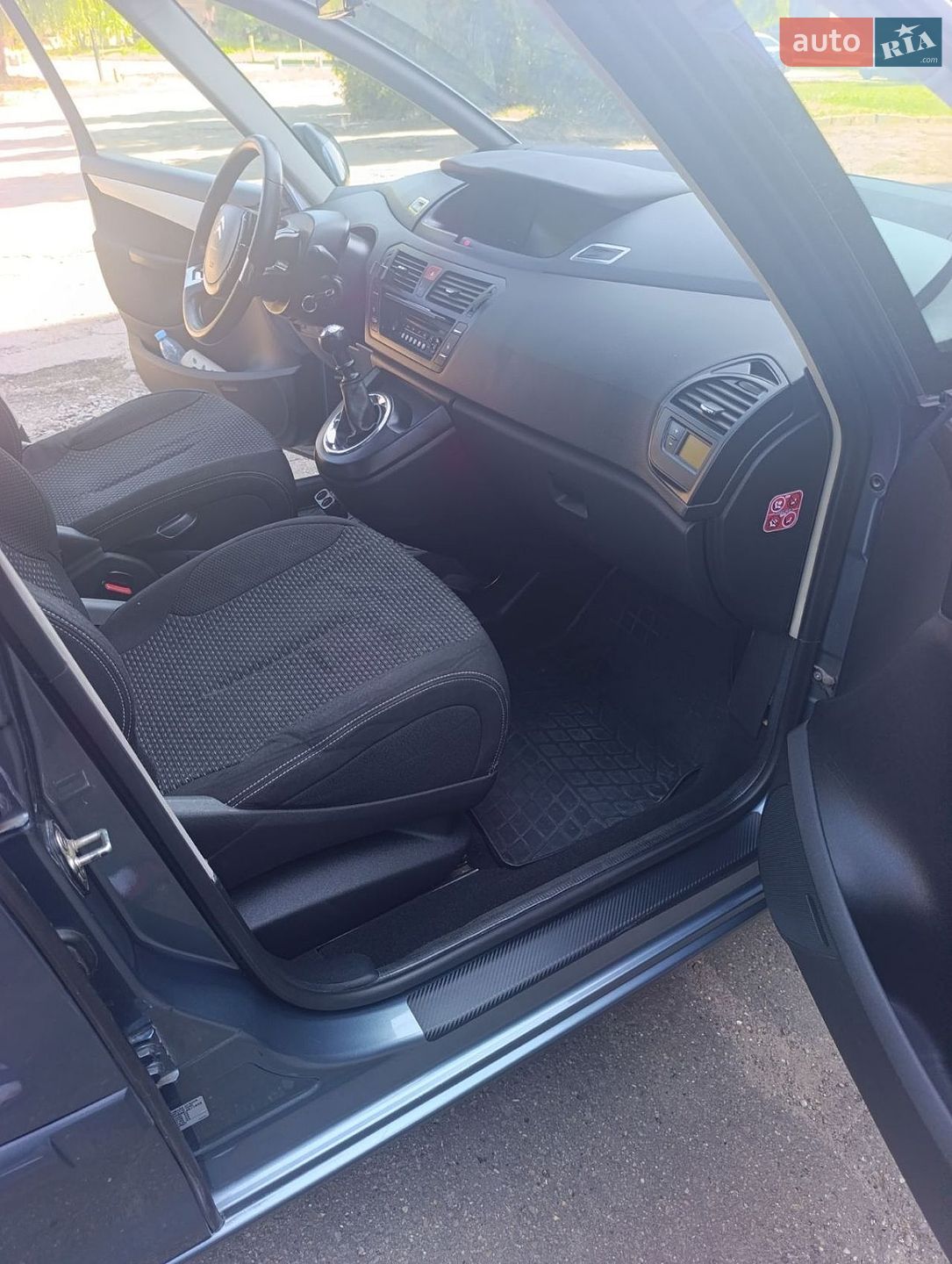 Citroen Grand C4 Picasso 2012 VIN VF7UA9HR8CJ611470 фото оголошення 32 з 43