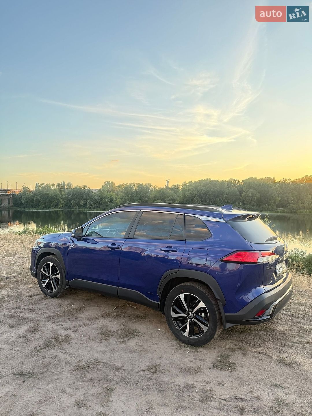 Toyota Corolla Cross 2023 VIN 7MUFBABG6PV014602 фото оголошення 3 з 29
