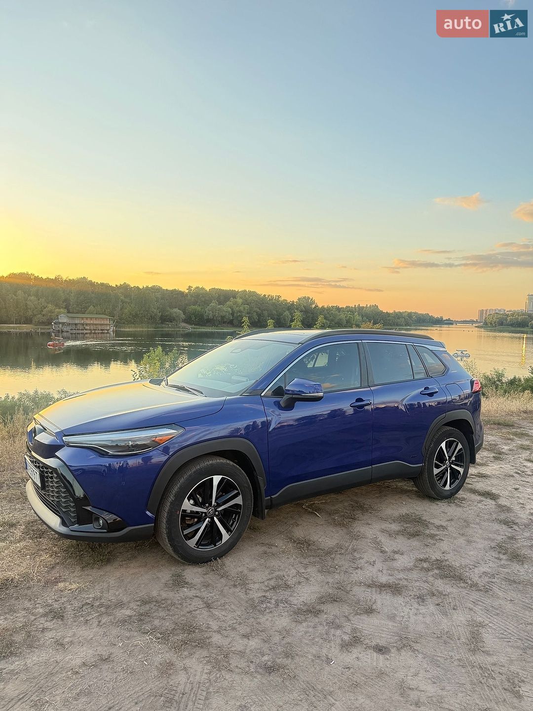 Toyota Corolla Cross 2023 VIN 7MUFBABG6PV014602 фото оголошення 2 з 29