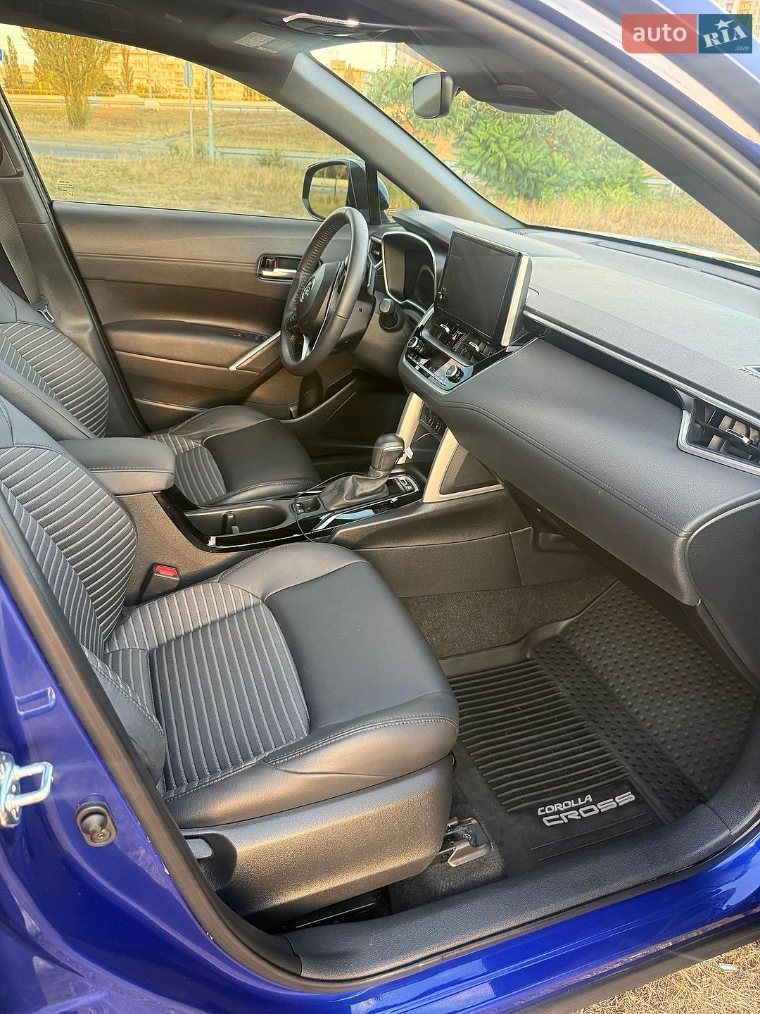 Toyota Corolla Cross 2023 VIN 7MUFBABG6PV014602 фото оголошення 14 з 29