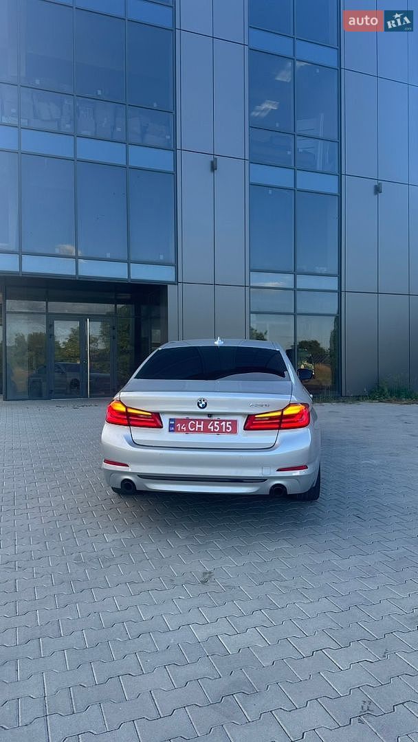 BMW 5 Series 2018 VIN WBAJA5C5XKWW08031 фото оголошення 6 з 17