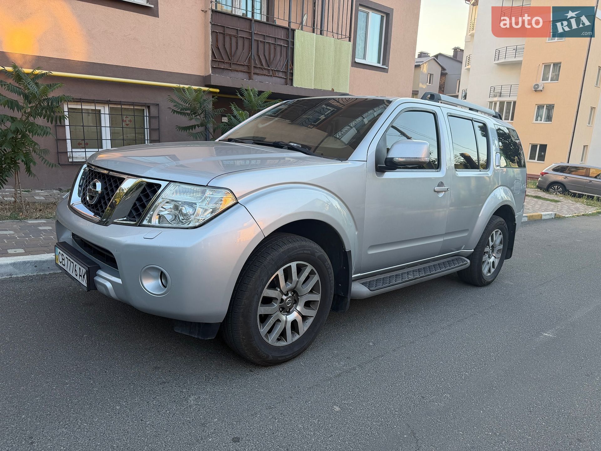 Nissan Pathfinder 2011 VIN VSKJVWR51U0427842 фото оголошення 3 з 42