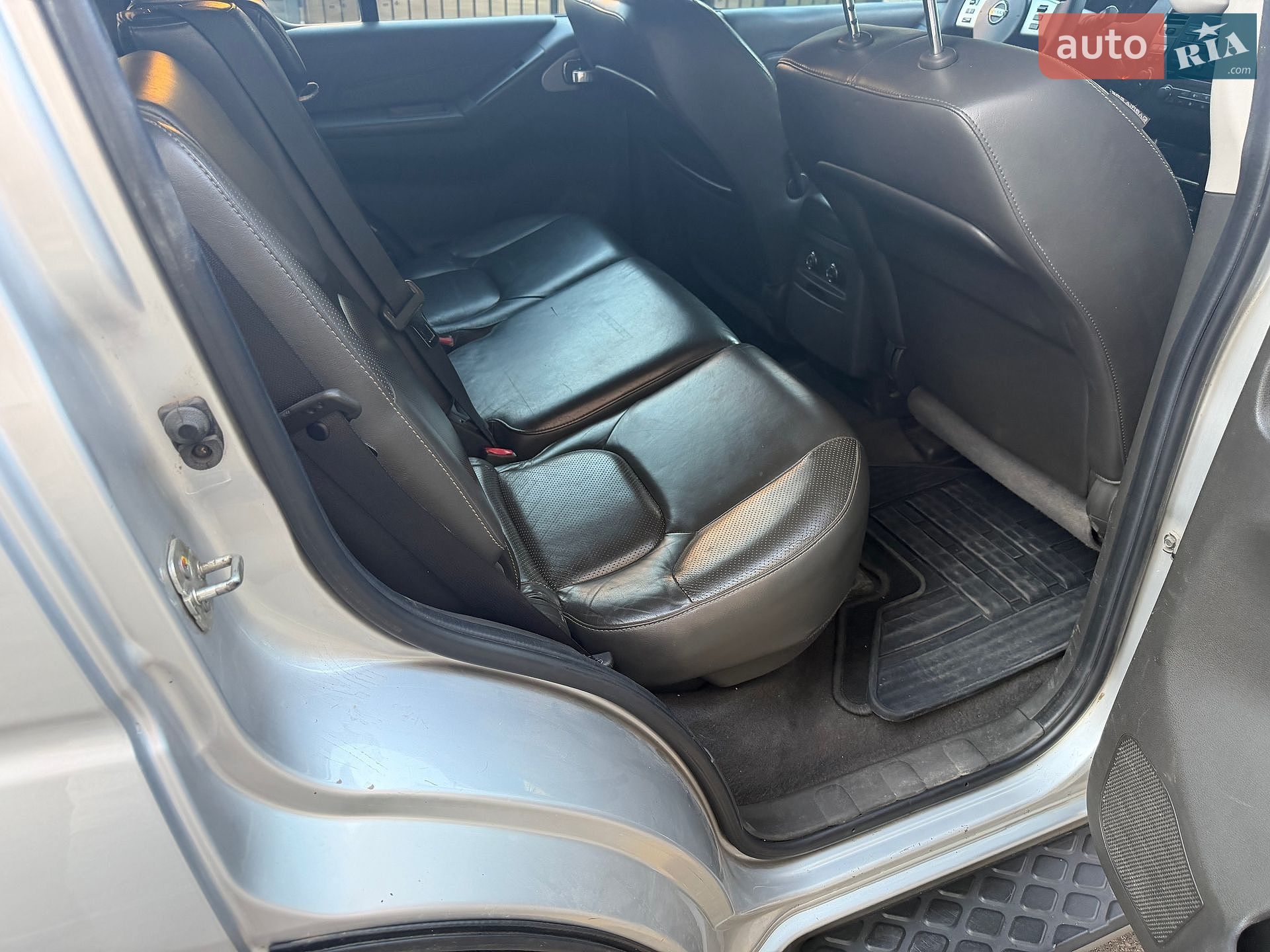 Nissan Pathfinder 2011 VIN VSKJVWR51U0427842 фото оголошення 32 з 49