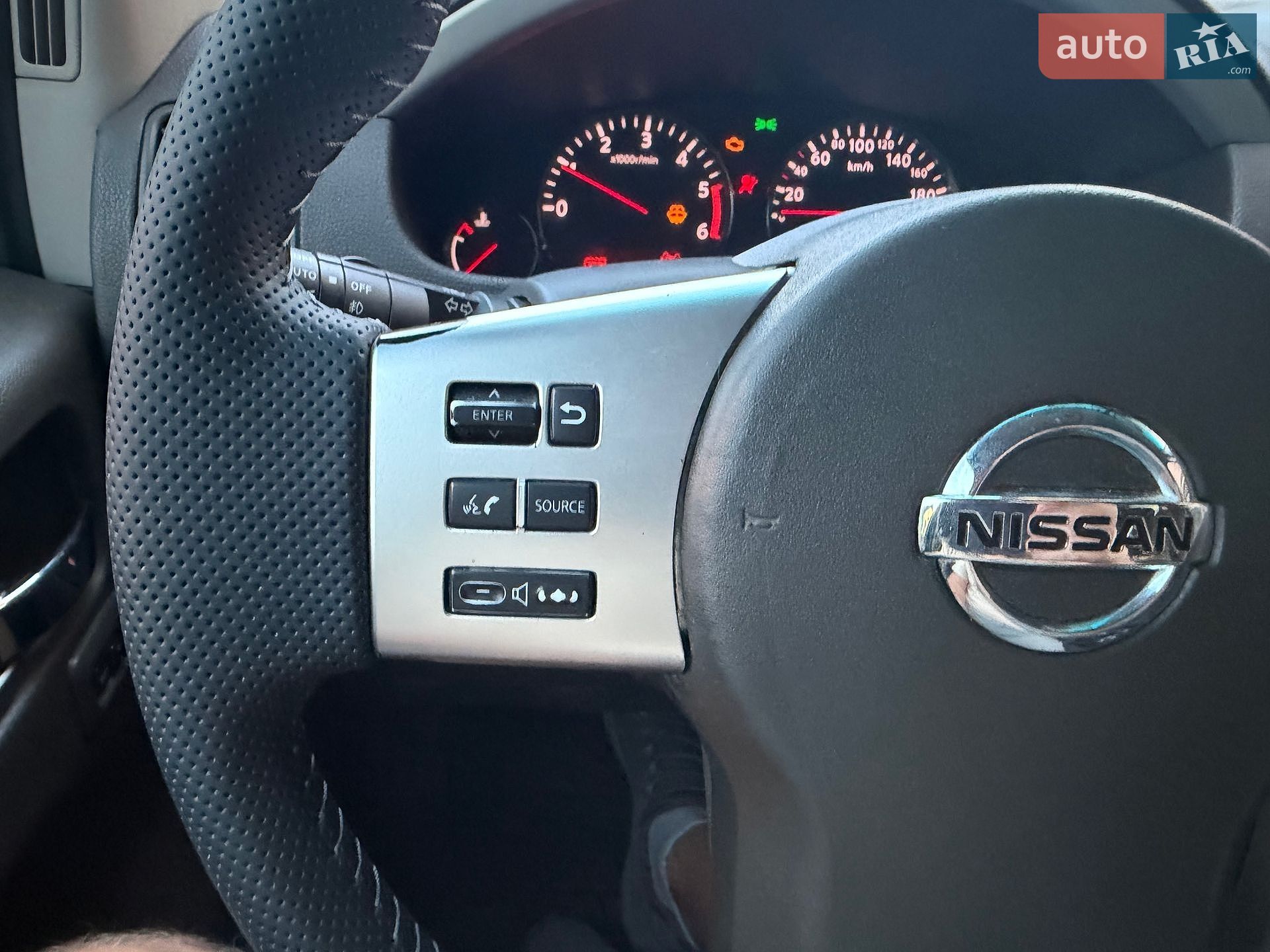Nissan Pathfinder 2011 VIN VSKJVWR51U0427842 фото оголошення 10 з 49
