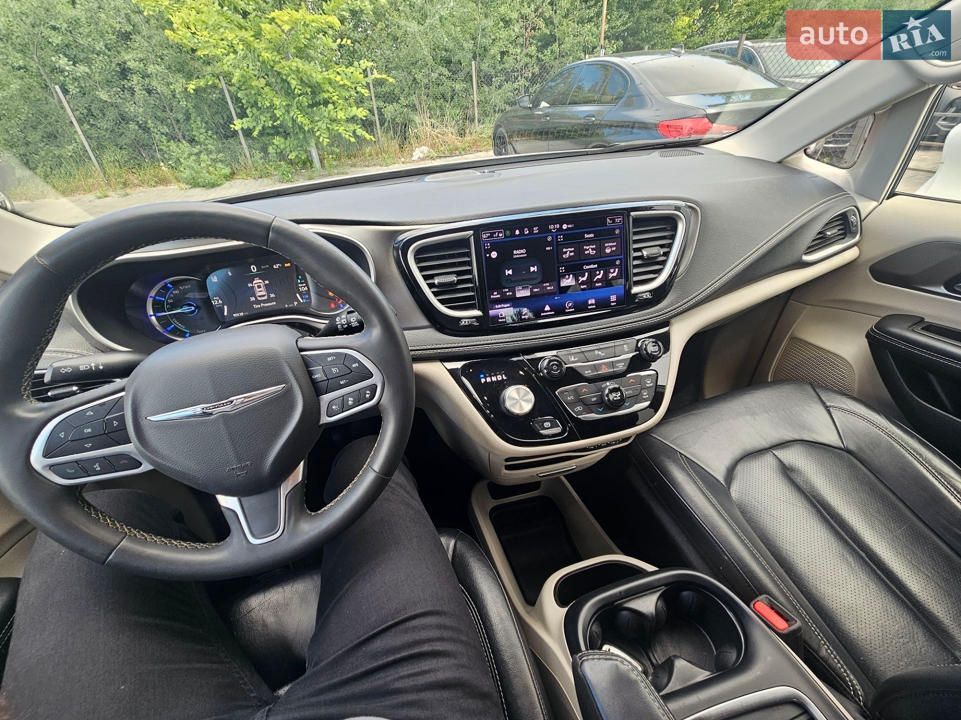 Chrysler Pacifica 2022 VIN 2C4RC1L71NR164223 фото оголошення 11 з 15