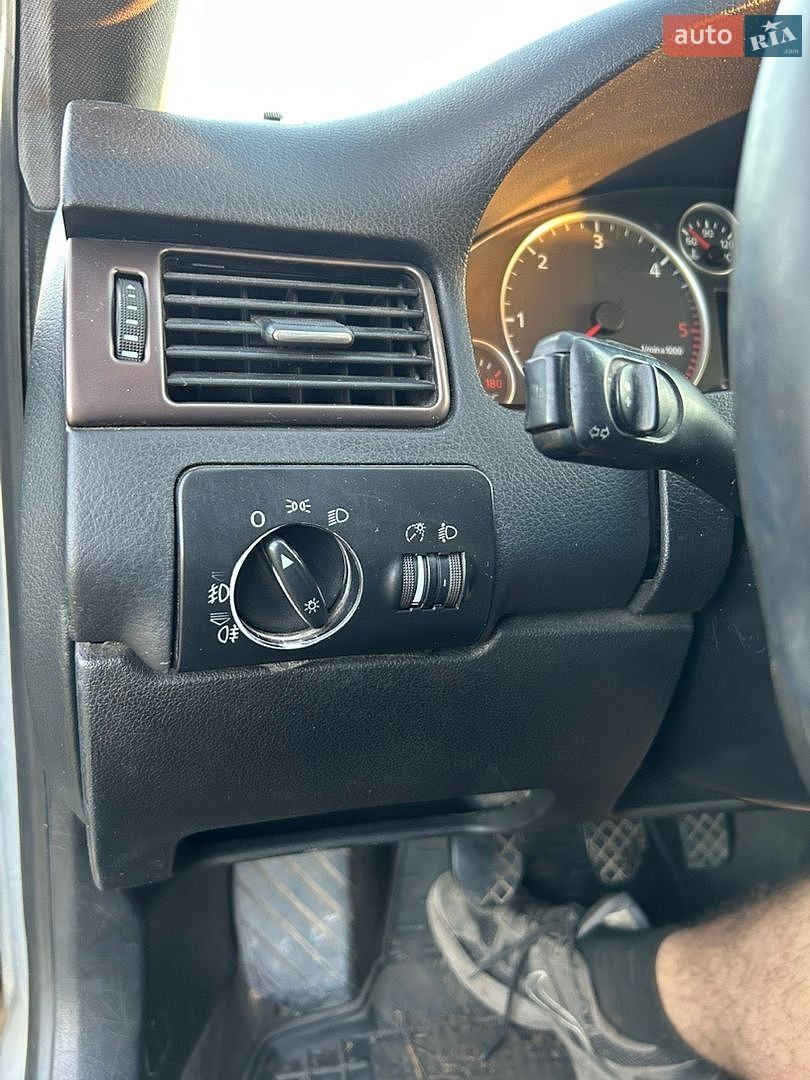 Audi A6 2001 VIN WAUZZZ4BZ2N002136 фото оголошення 30 з 41