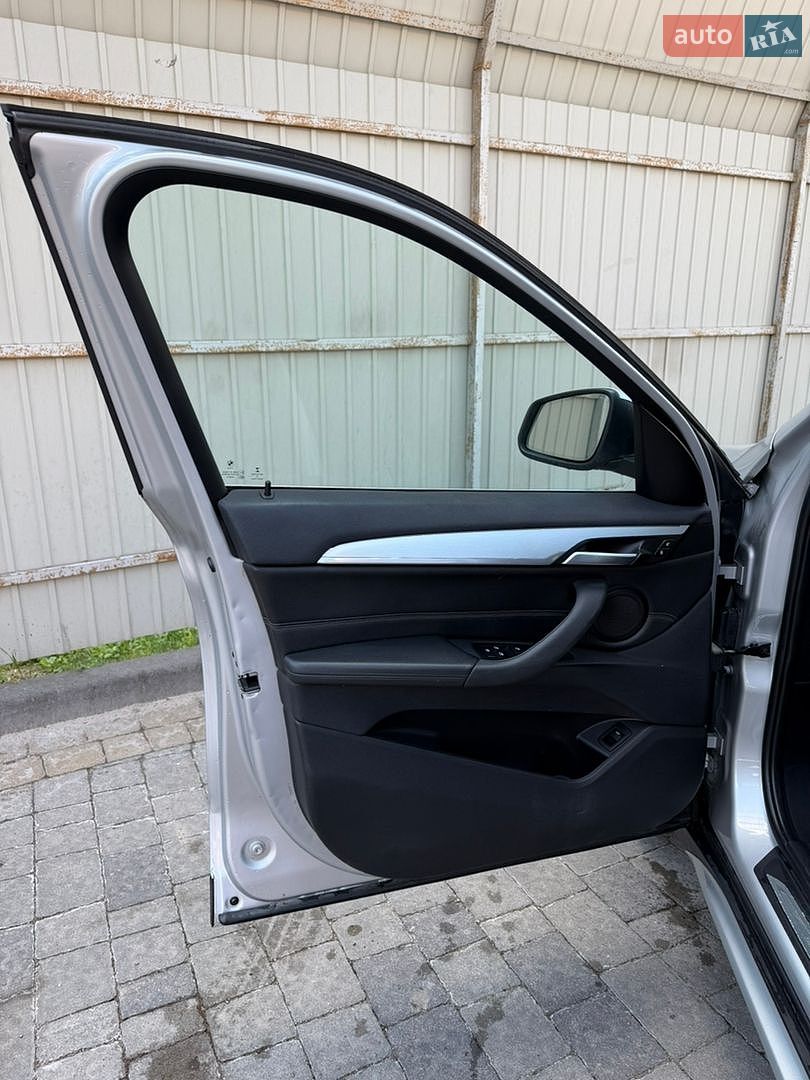 BMW X1 2016 VIN WBXHT3C34H5F78950 фото оголошення 11 з 24