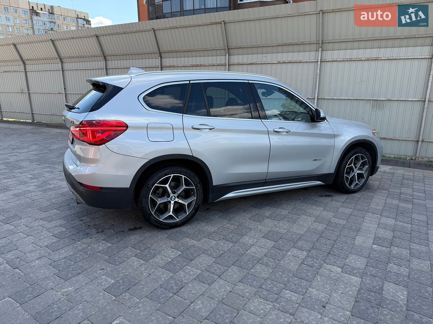 BMW X1 2016 VIN WBXHT3C34H5F78950 фото оголошення 10 з 24
