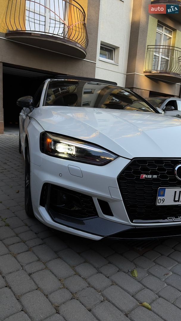 Audi RS5 2018 VIN WUABWCF54KA901075 фото оголошення 11 з 27