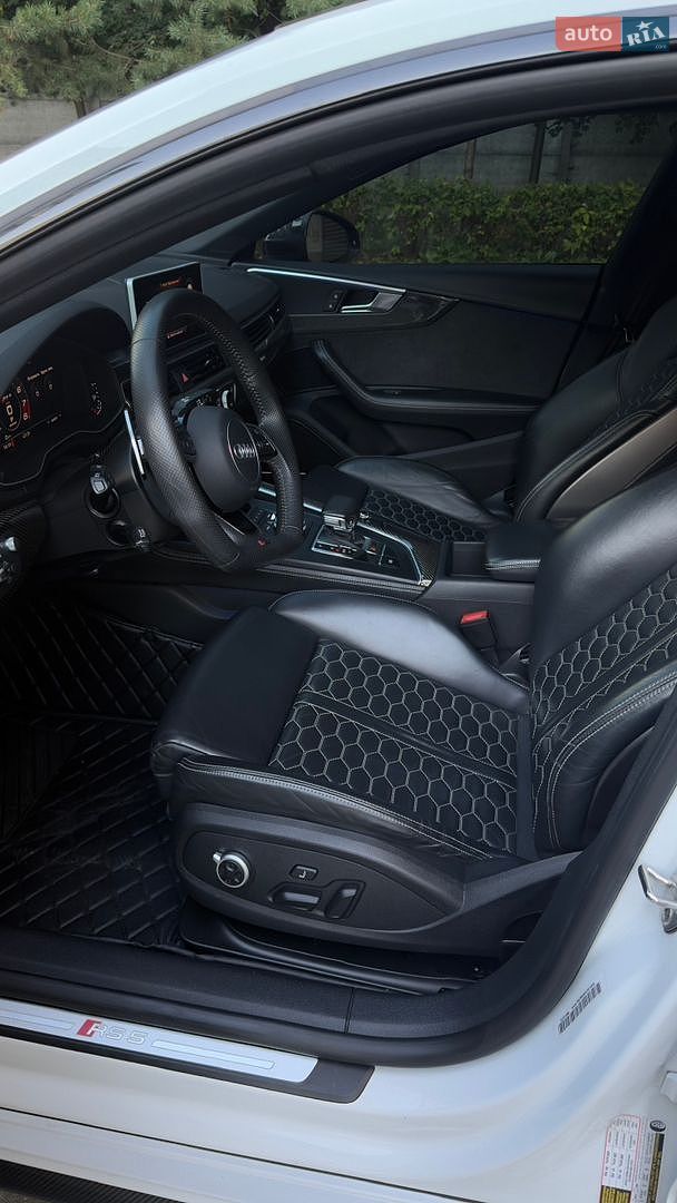 Audi RS5 2018 VIN WUABWCF54KA901075 фото оголошення 19 з 27