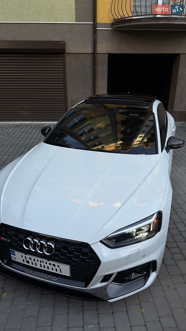 Audi RS5 2018 VIN WUABWCF54KA901075 фото оголошення 12 з 27