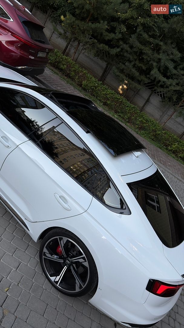 Audi RS5 2018 VIN WUABWCF54KA901075 фото оголошення 7 з 27