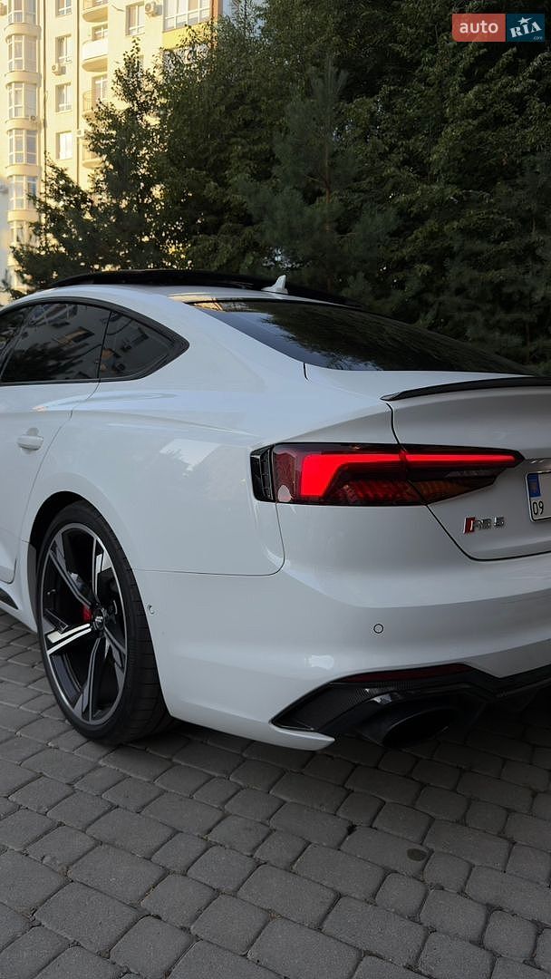 Audi RS5 2018 VIN WUABWCF54KA901075 фото оголошення 9 з 27